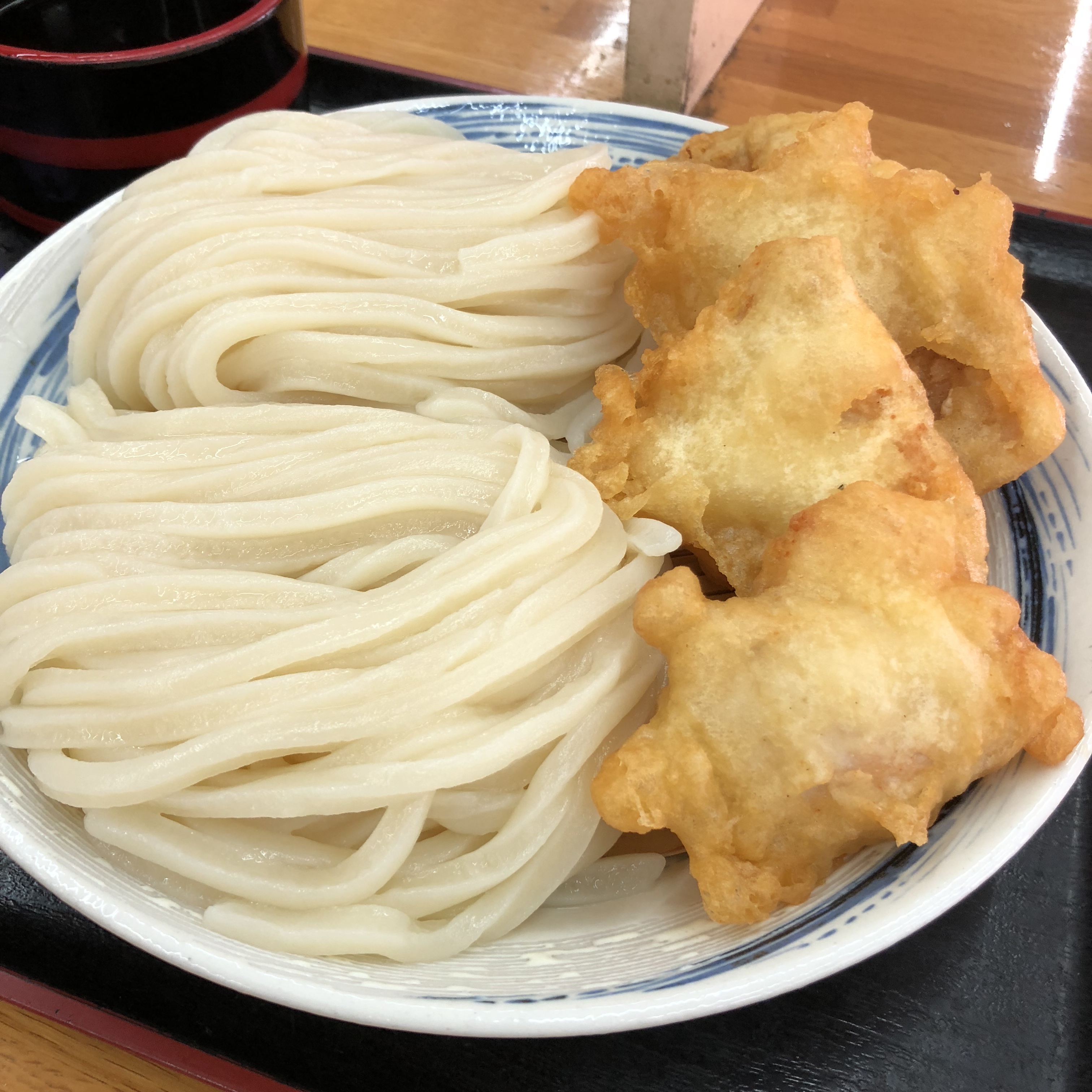 うどん県に旅行にイキました！そんなお話です。